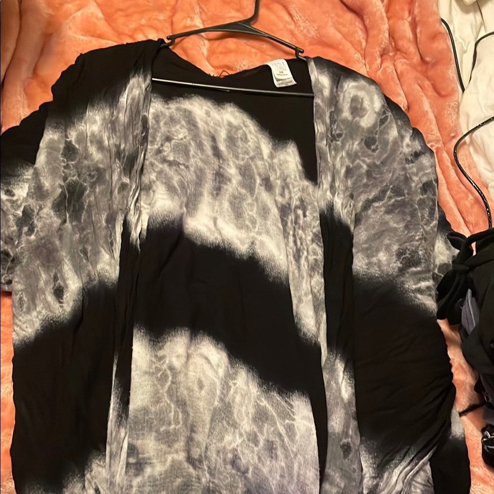 Time and Tru Black and Gray Women's Cardigan